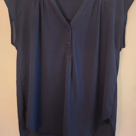 Minimalist top, womens - Picture 1 of 6